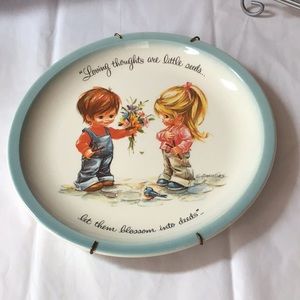 GIGI, 1972 Collector Edition Plate w/wall hanger, excellent clean, USA, 10.5”